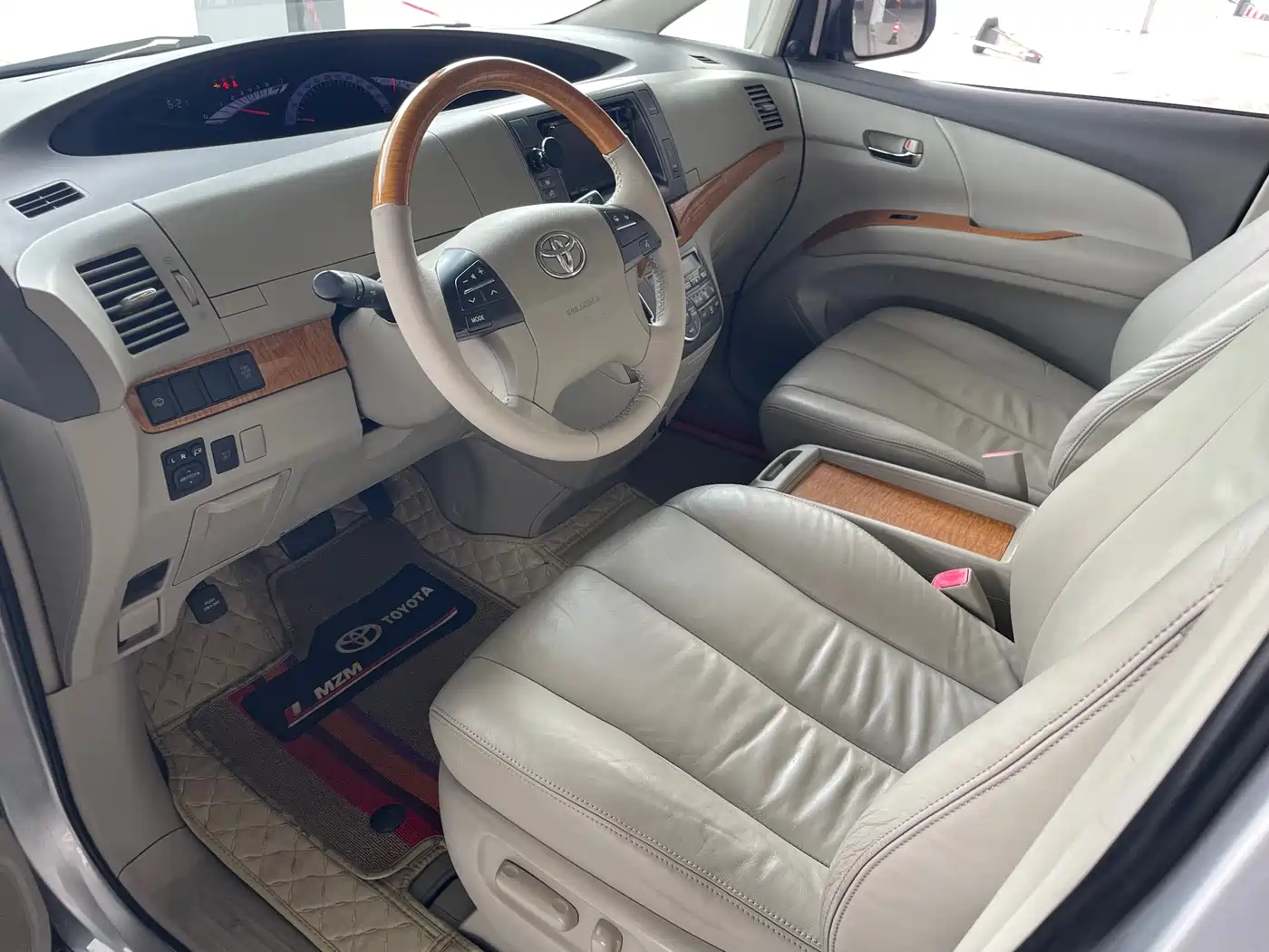 Toyota Previa 2007 3.5L 7-Seater Luxury фото 8