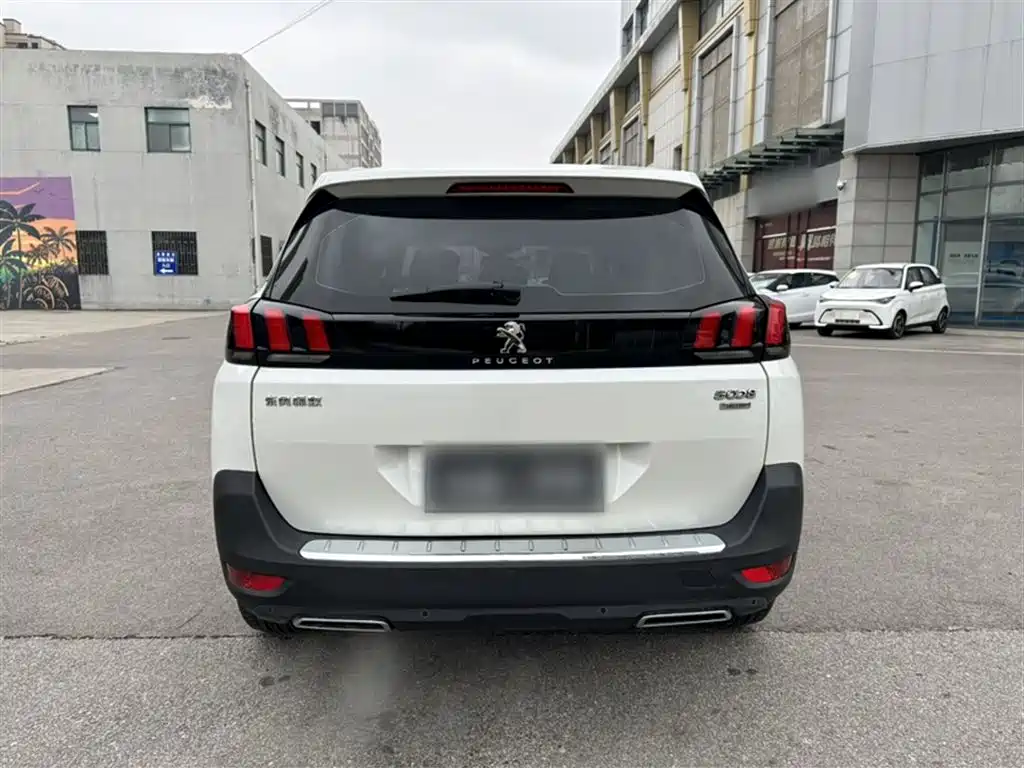 Peugeot 5008 2019 380THP 7-seat Elite Edition фото 24