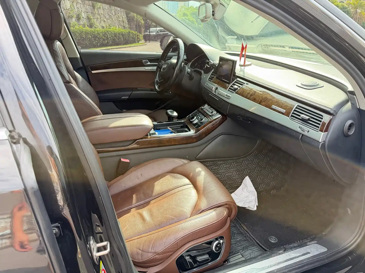 Фото 9 - Audi A8