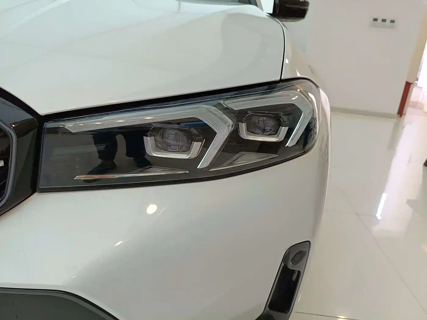 BMW 3 Series 2023 325i M Sport Black Night Package фото 6