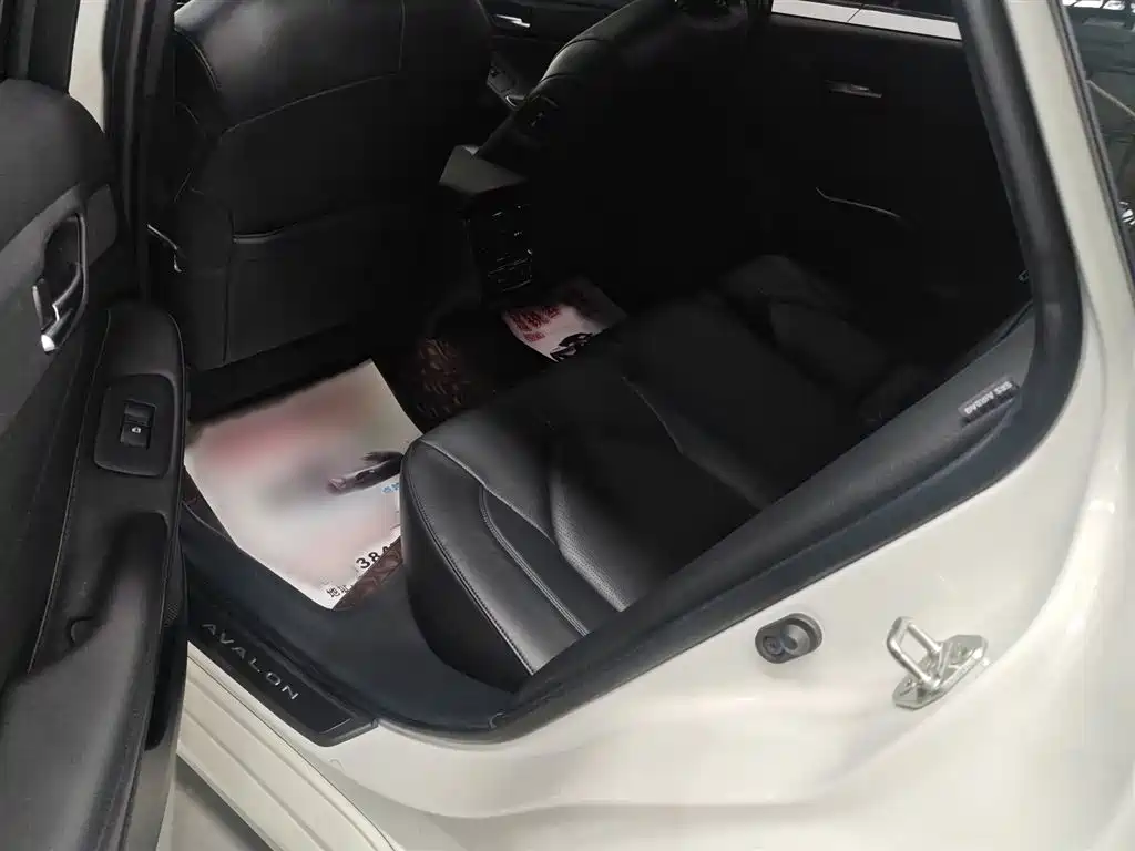 Toyota Avalon 2019 2.0L XLE Premium Edition (China VI) фото 14