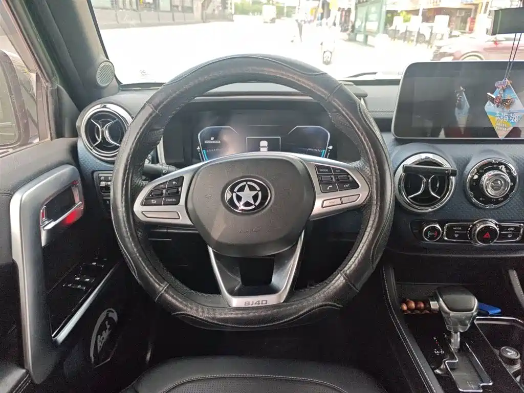 BAIC ORV Beijing Offroad BJ40 2018 PLUS 2.3T Automatic AWD Flagship China V фото 3