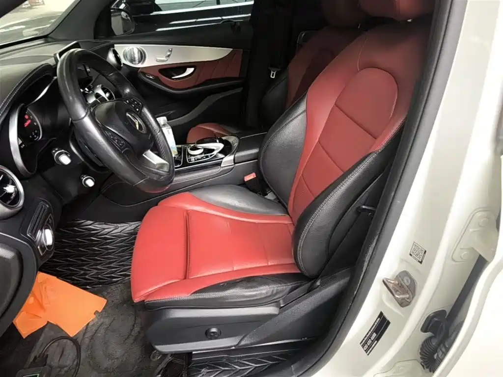 Mercedes-Benz GLC Coupe 2018 GLC 200 4MATIC Coupe SUV фото 15