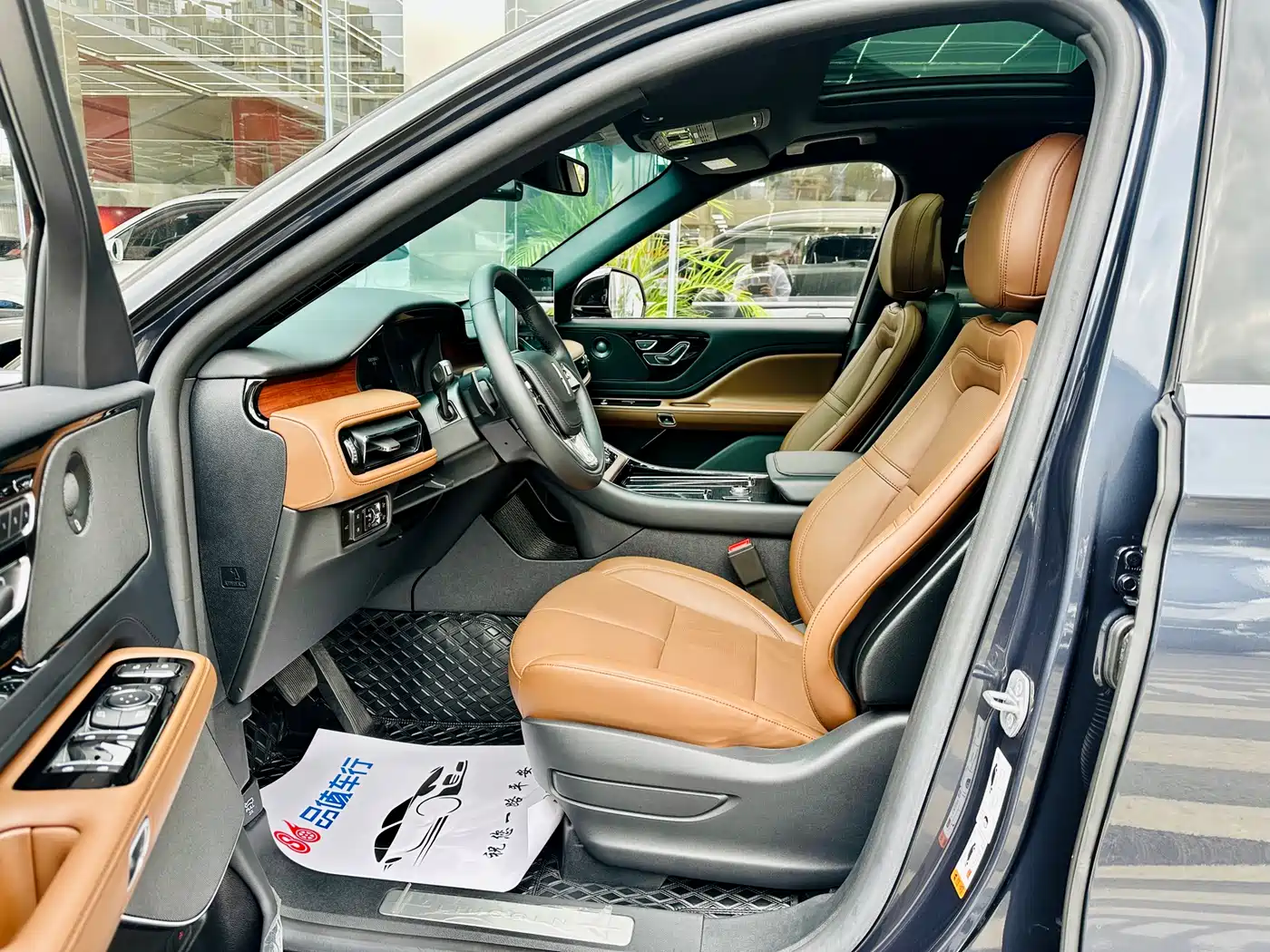 Lincoln Aviator 2023 3.0T V6 AWD Elegance Cruise Edition 6-Seater фото 5