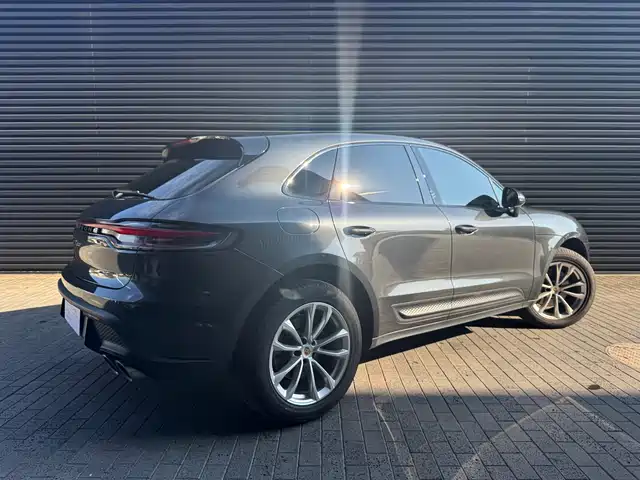 Porsche Macan 2022 Macan 2.0T — фото 5
