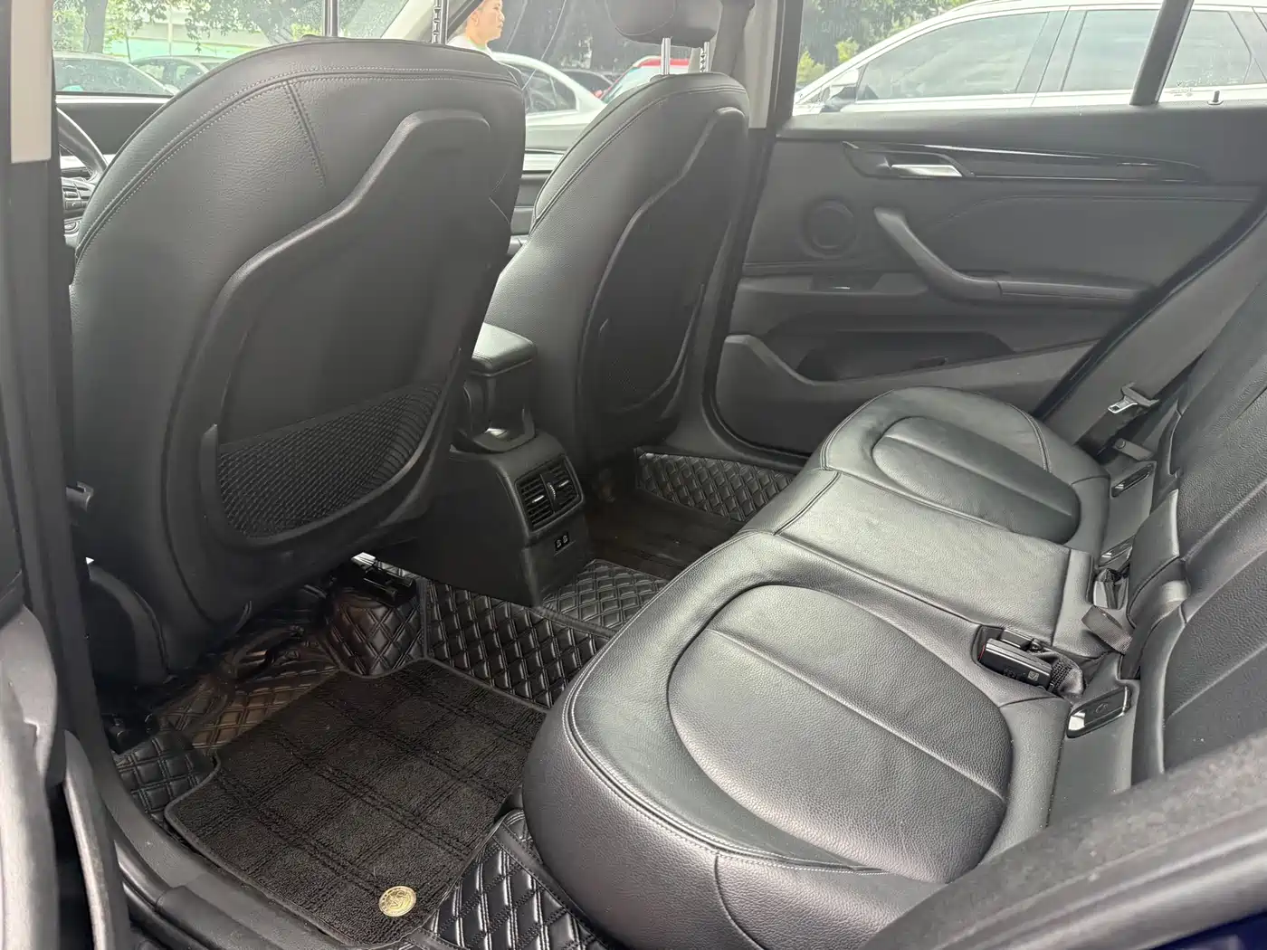 BMW X1 2019 sDrive18Li Premium Model фото 7