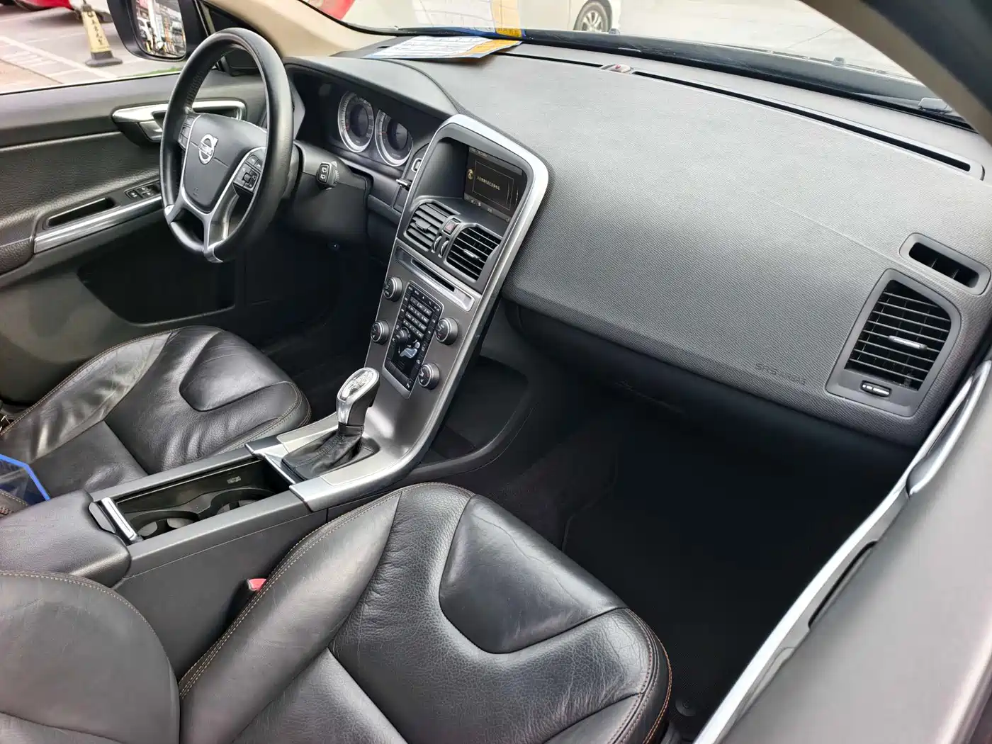 Photo 16 - Volvo XC60 (Import)