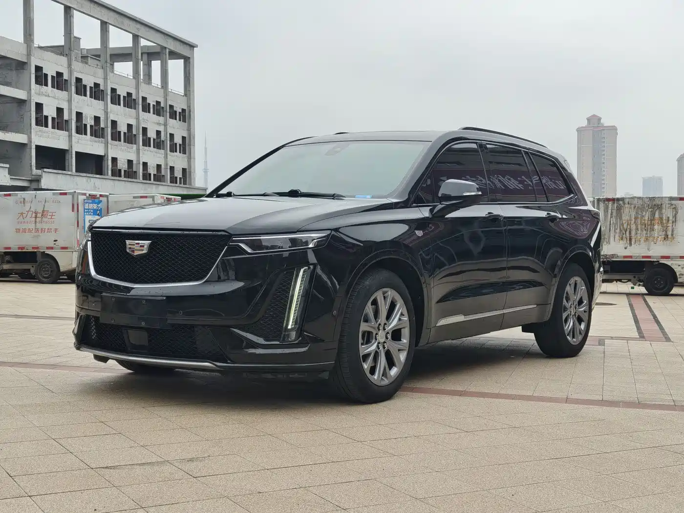 CADILLAC XT6