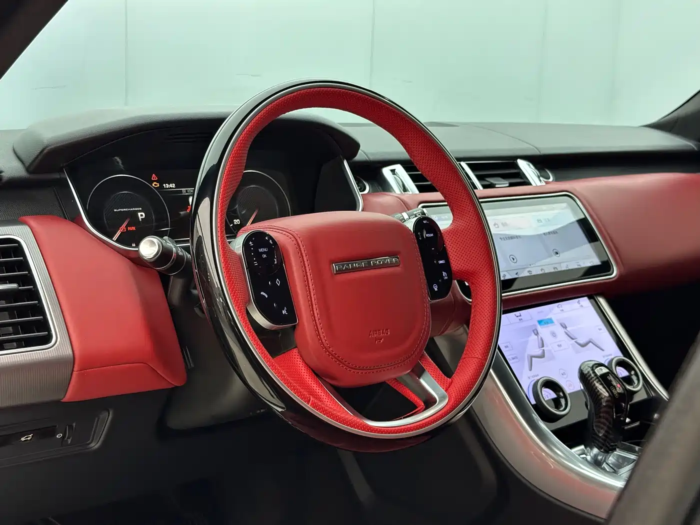 Фото 9 - Land Rover Range Rover Sport