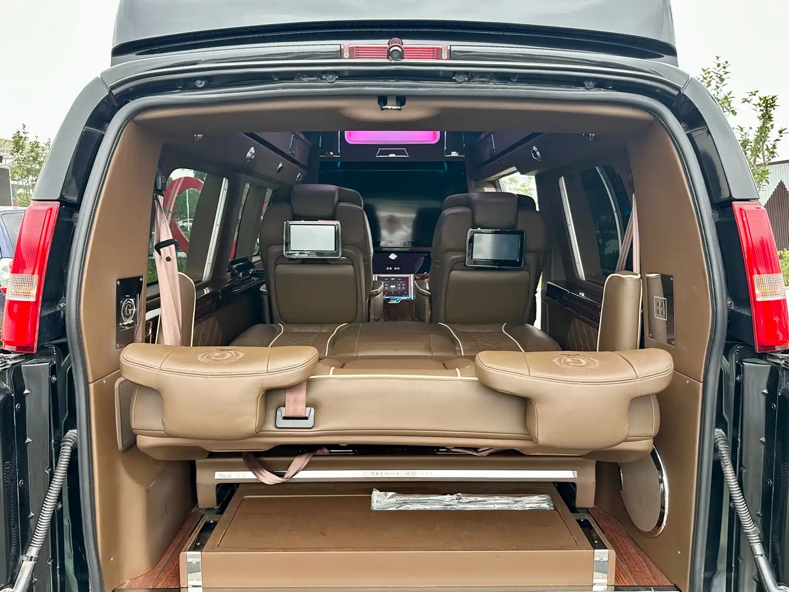 Фото 16 - GMC Savana