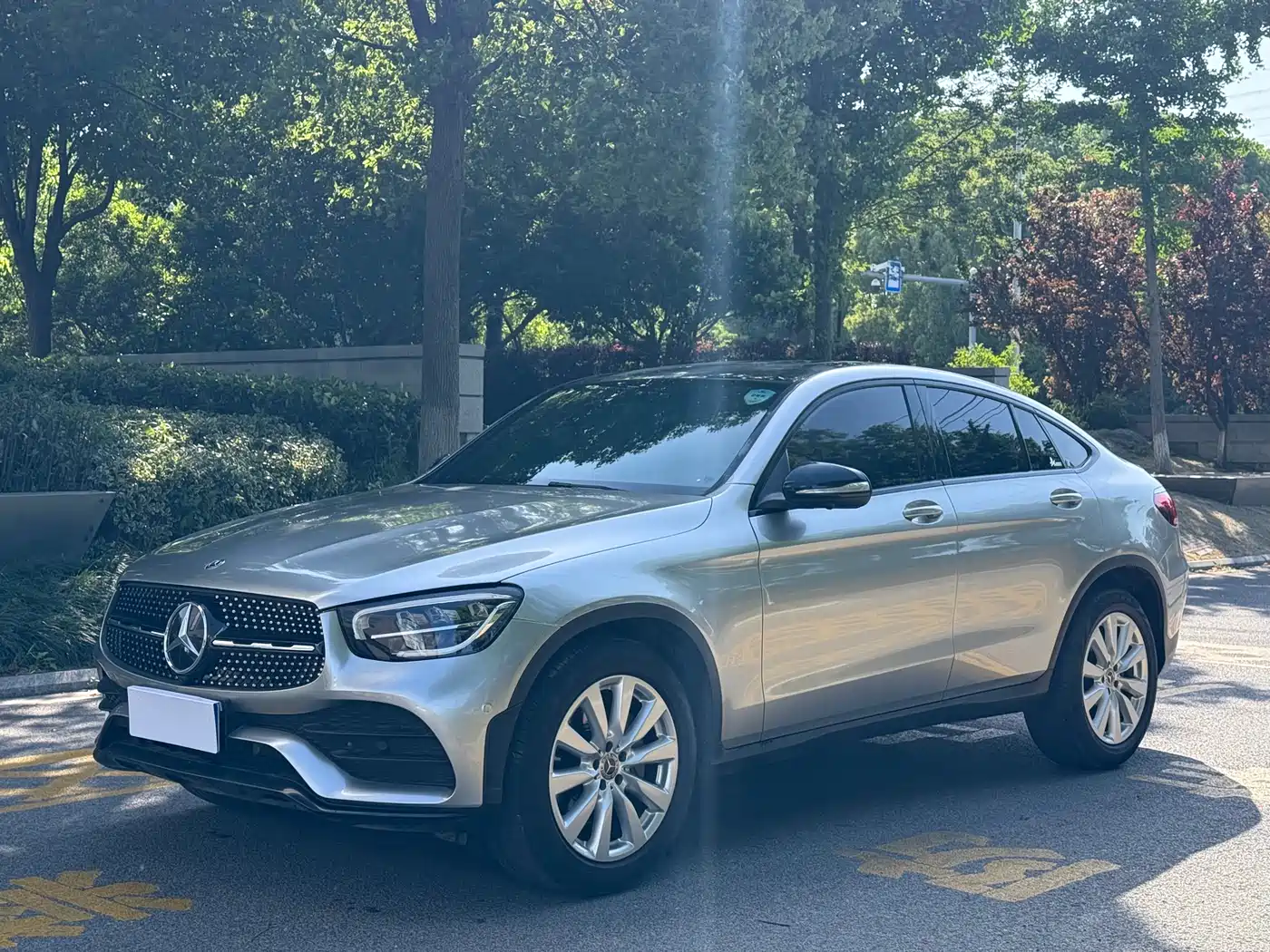 Mercedes-Benz GLC Coupe 2020 GLC 260 4MATIC Coupe SUV