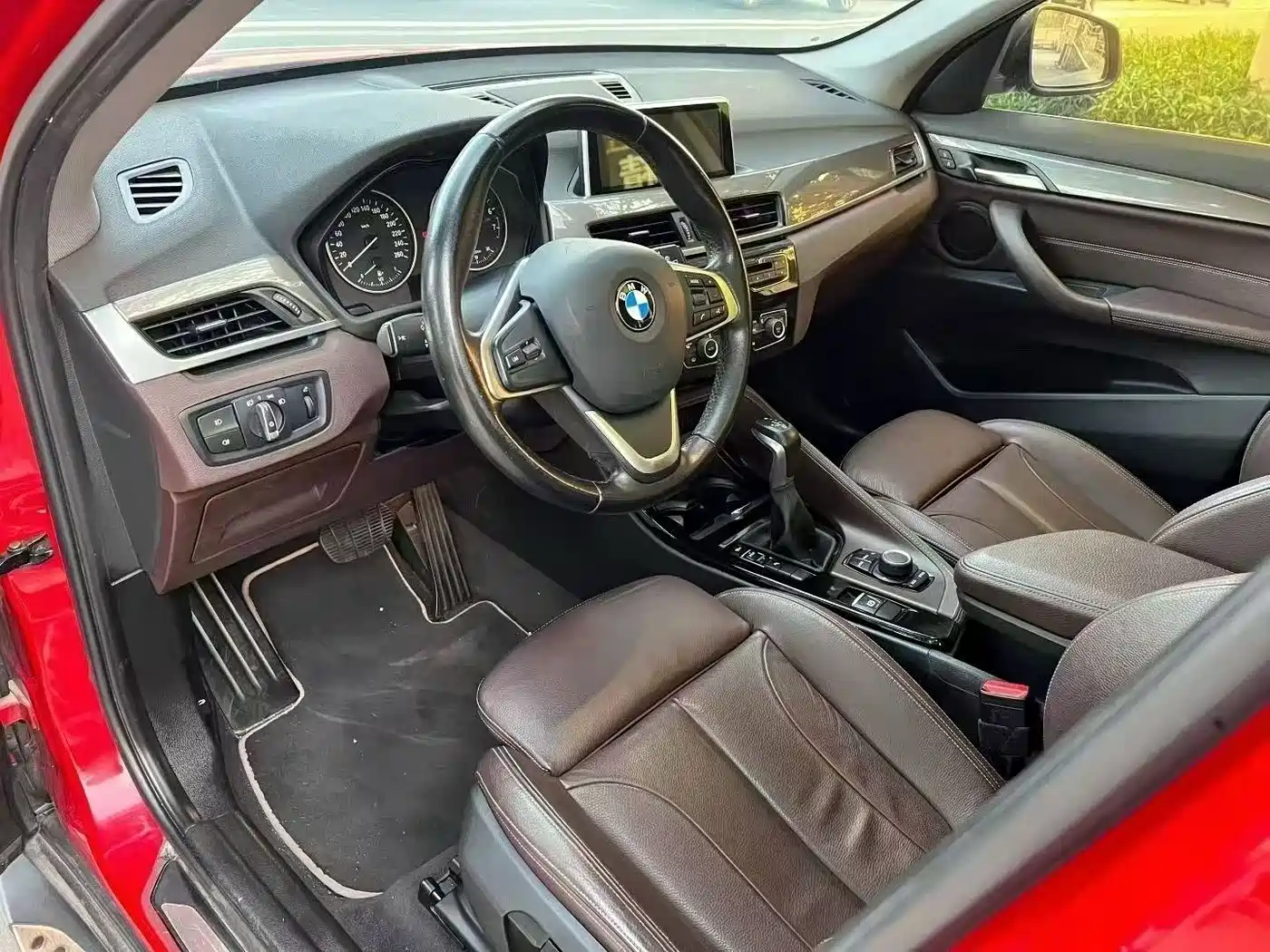 BMW X1 2016 sDrive18Li Luxury Model фото 7
