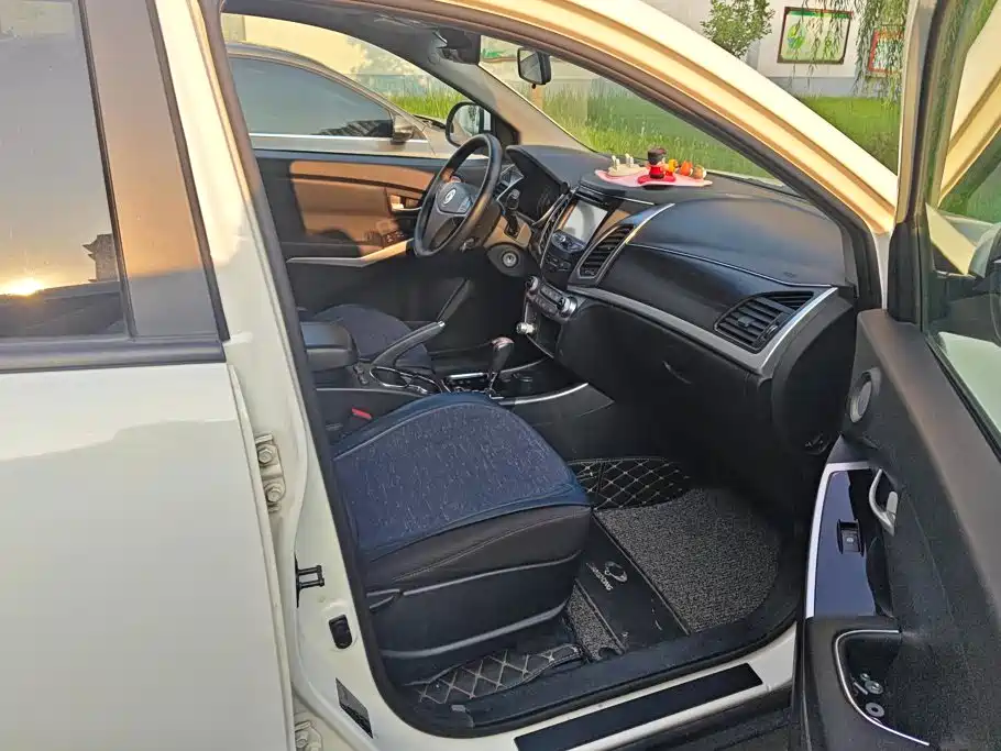 SsangYong Korando 2017 2015 2.0L 4WD Automatic Enjoyment Edition