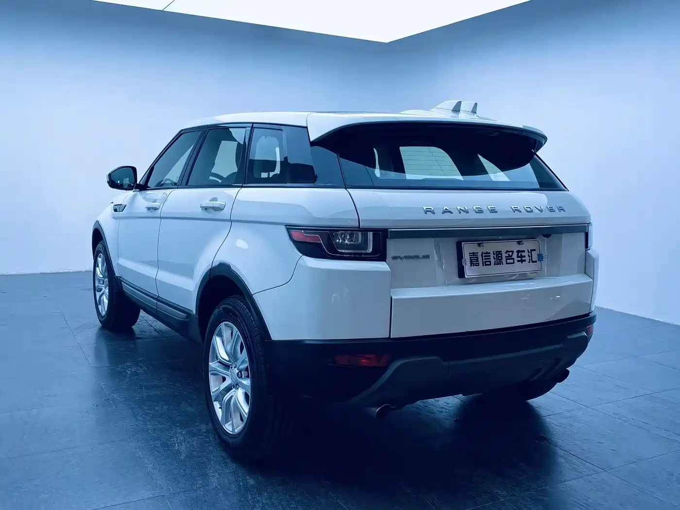 Land Rover Range Rover Evoque 2018 240PS PURE Trend фото 5