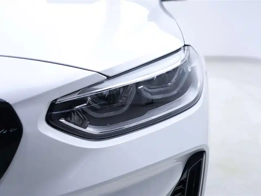 BMW 1 Series 2022 120i M Sport Shadow Edition фото 11