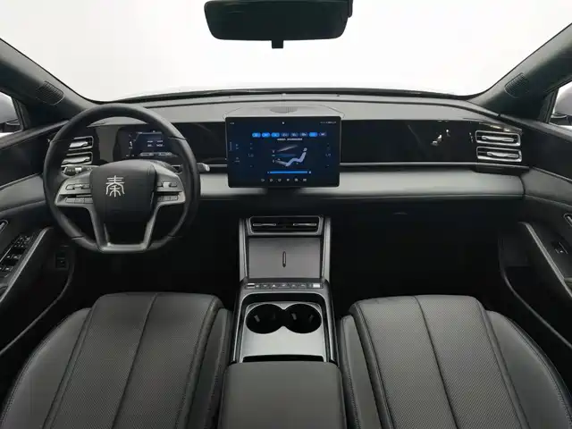 BYD Qin L 2026 DM-i 128KM Progressive — фото 5