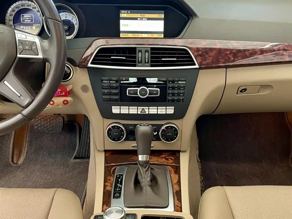 Mercedes-Benz C-Class 2011 C 200 CGI Elegance фото 9