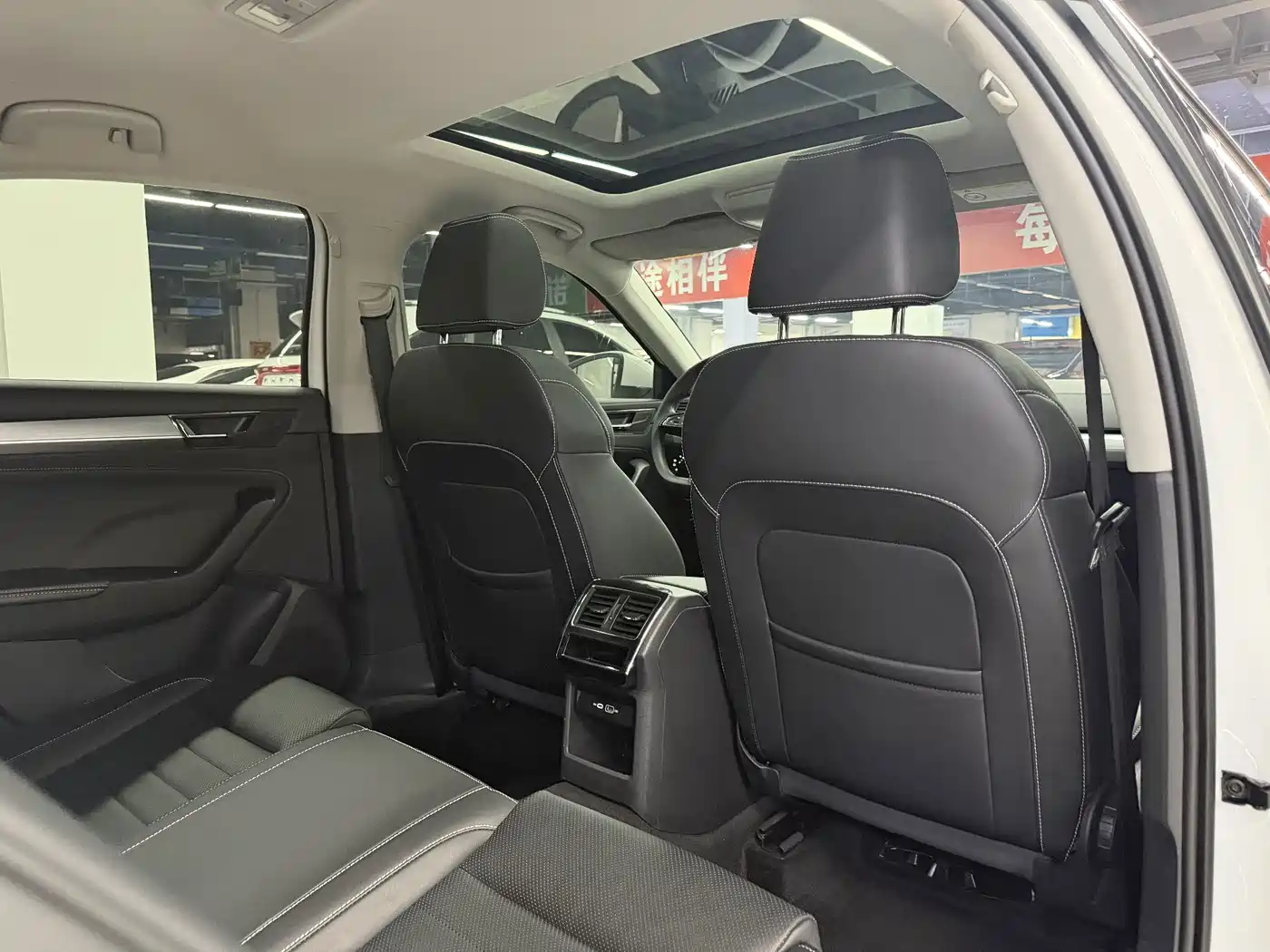 Škoda Superb 2024 2023 Facelift TSI280 DSG Premium Edition