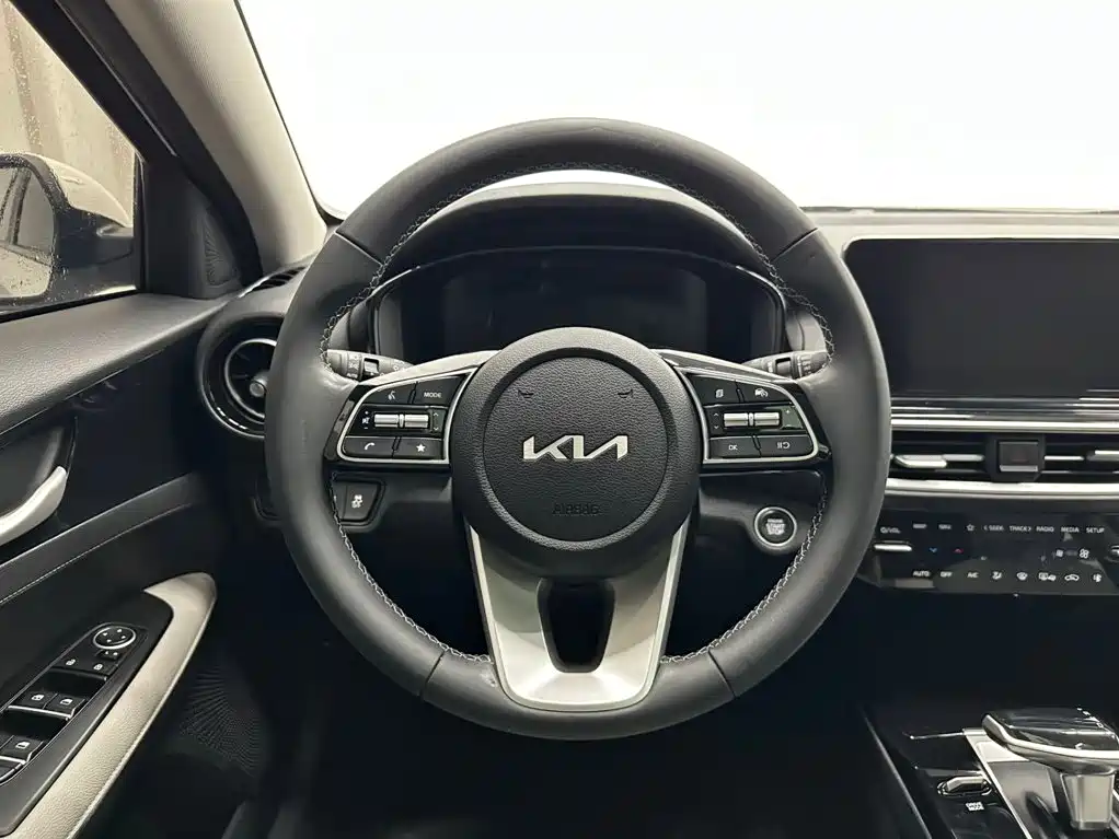 Kia K3 2023 2023 Model 1.5L CVT Luxury Edition