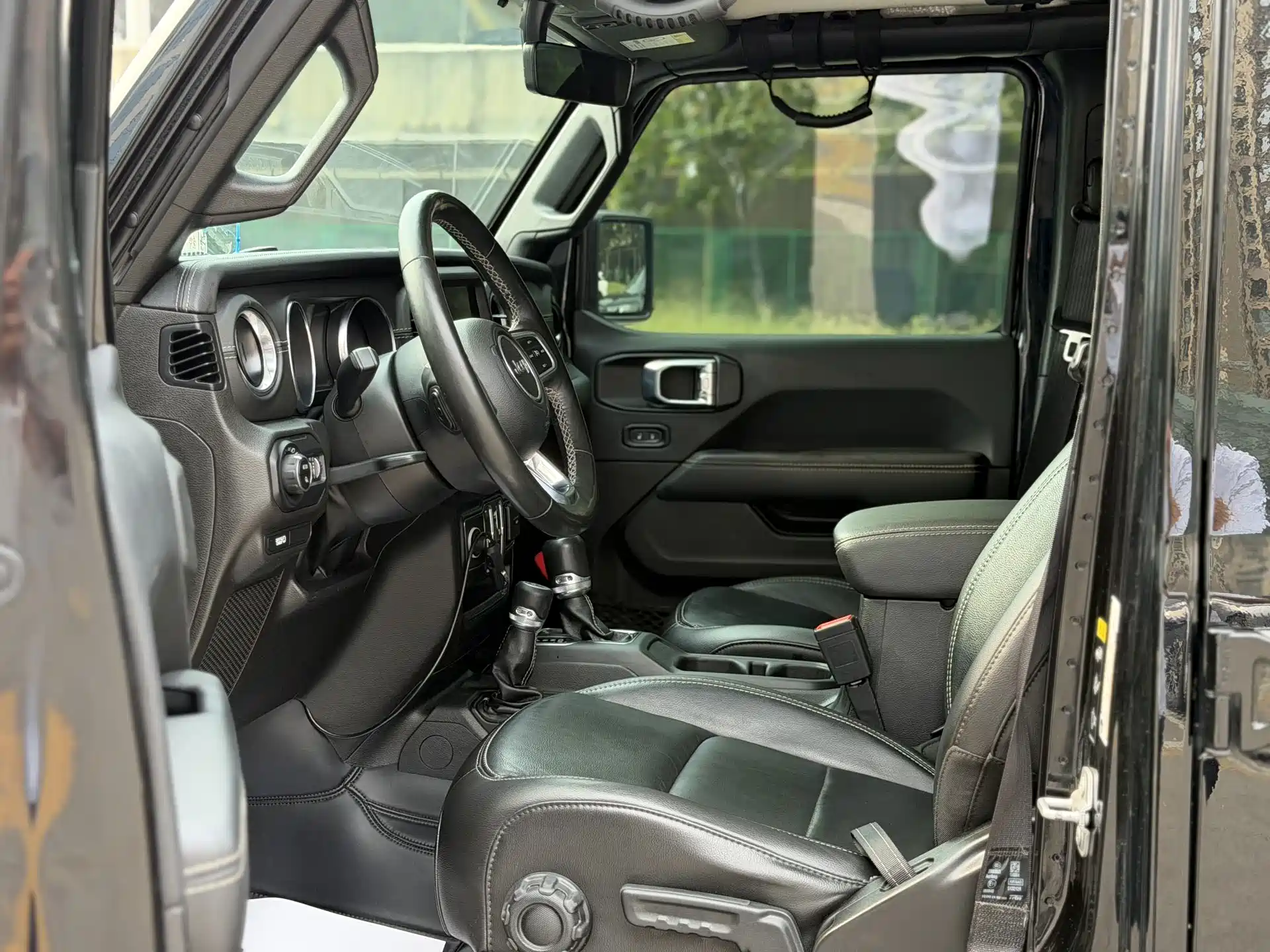 Фото 6 - Jeep Gladiator