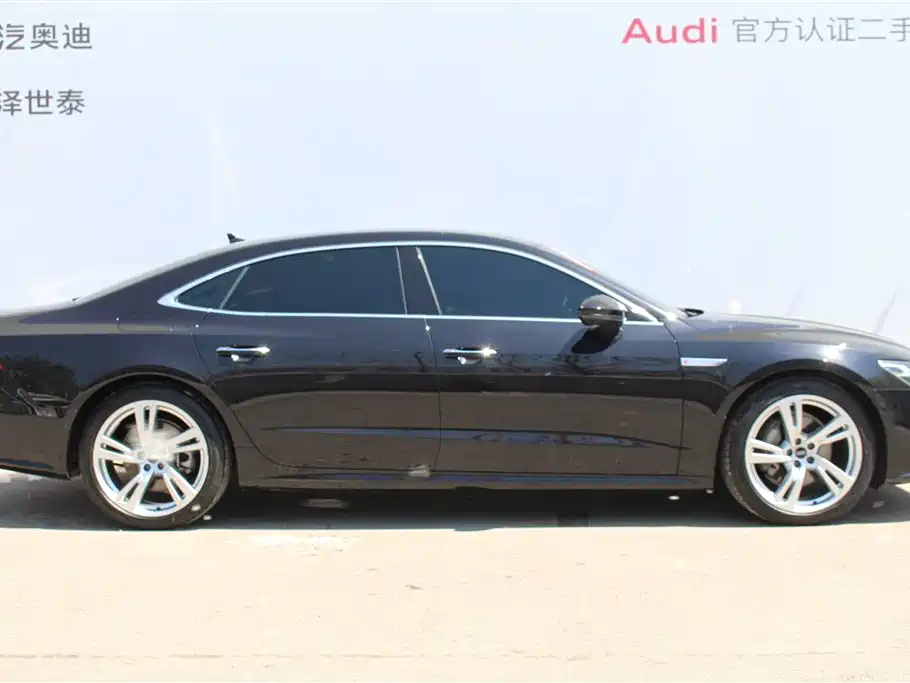 Audi A7L 2024 45TFSI quattro S-line Vision Edition Crystal Package фото 3