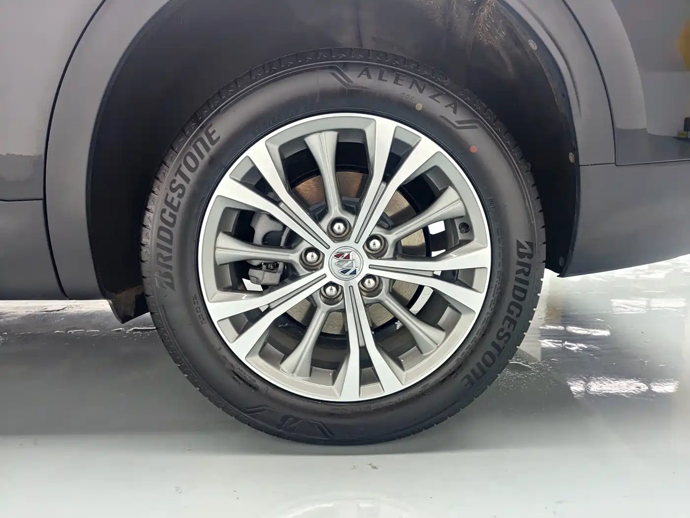 Buick Envision Plus 2024 2023 Enclave Plus 652T 5-Seater Luxury
