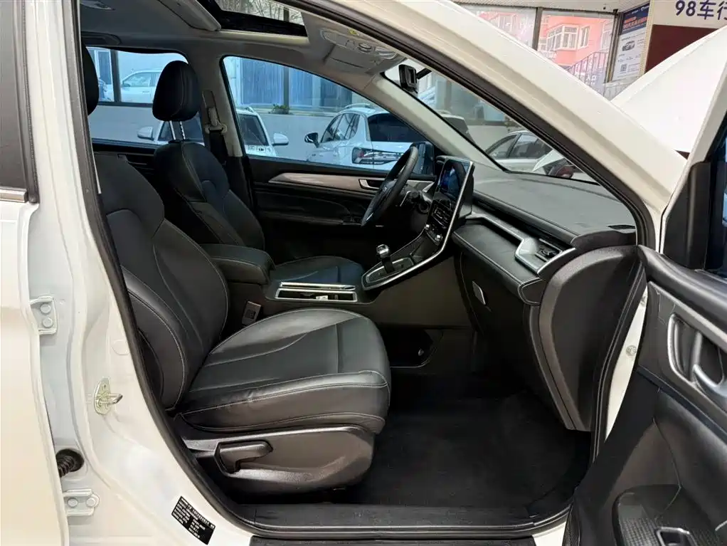 Haval M6 2021 PLUS 1.5T DCT Luxury Smart Connect фото 21