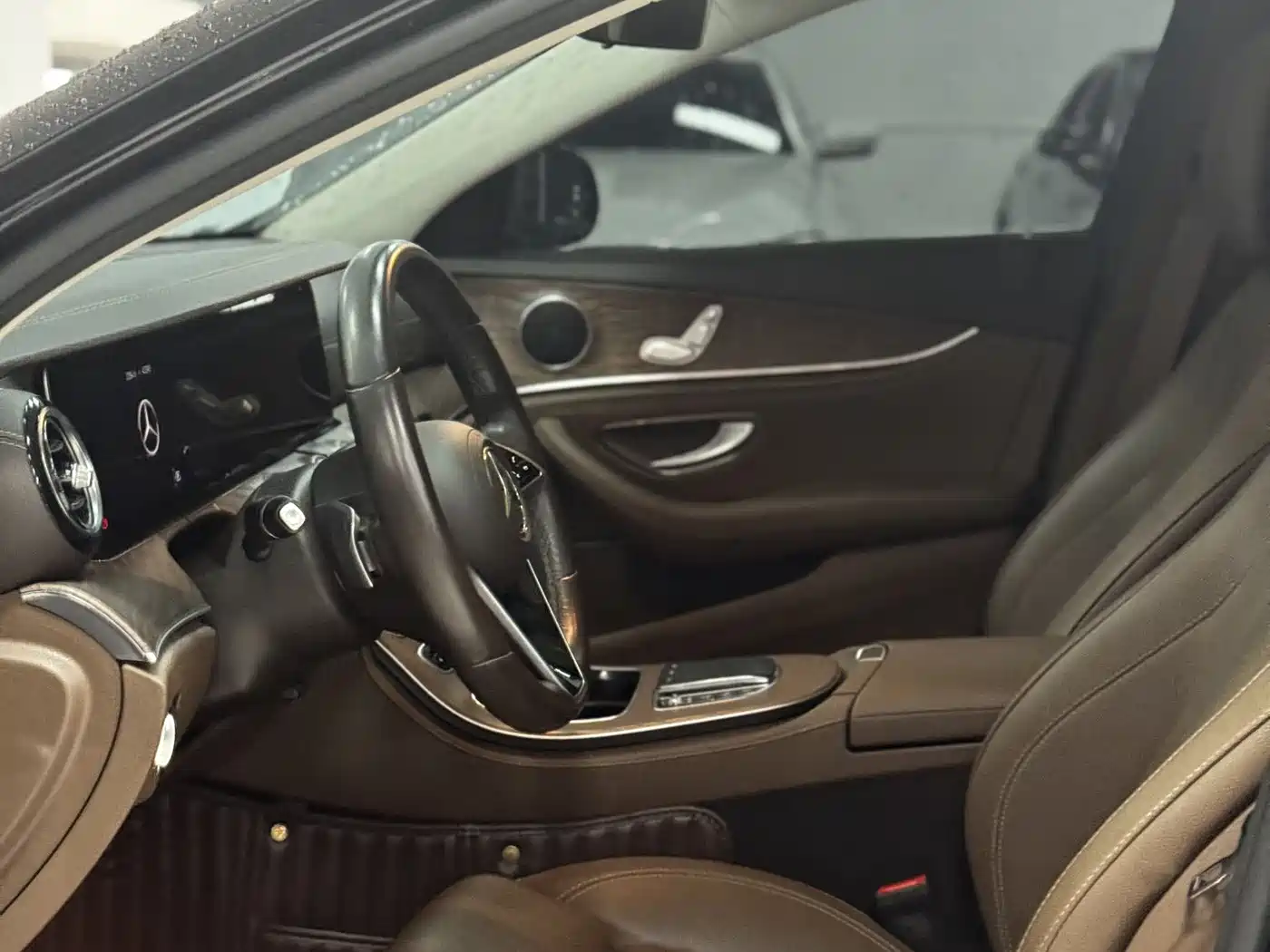 Mercedes-Benz E-Class 2023 E 260 L фото 7