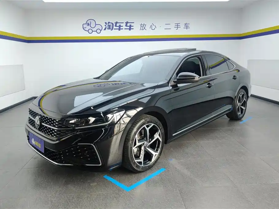 Volkswagen Passat 2025 Outstanding 330TSI Starlight Elite Edition