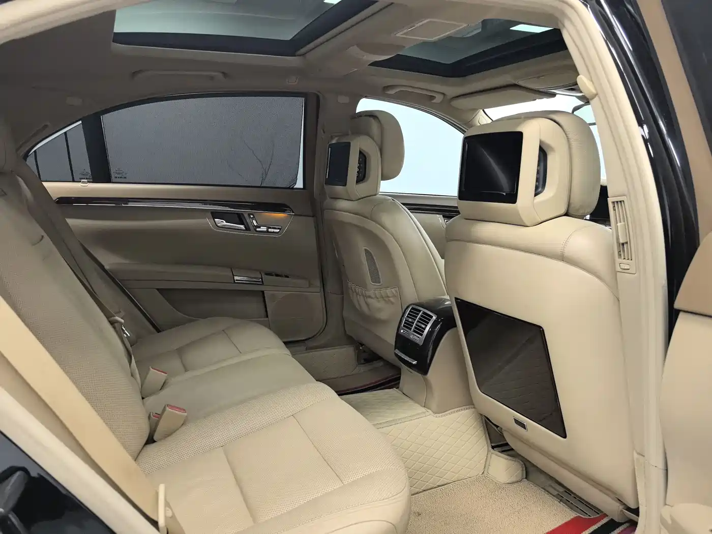 Mercedes-Benz S-Class 2012 S 350 L 4MATIC Grand Edition фото 7
