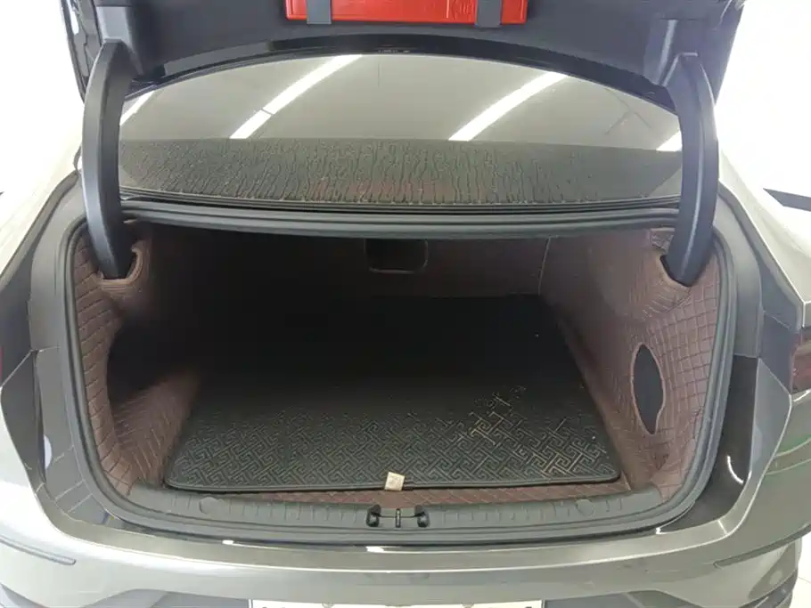 BYD HAN