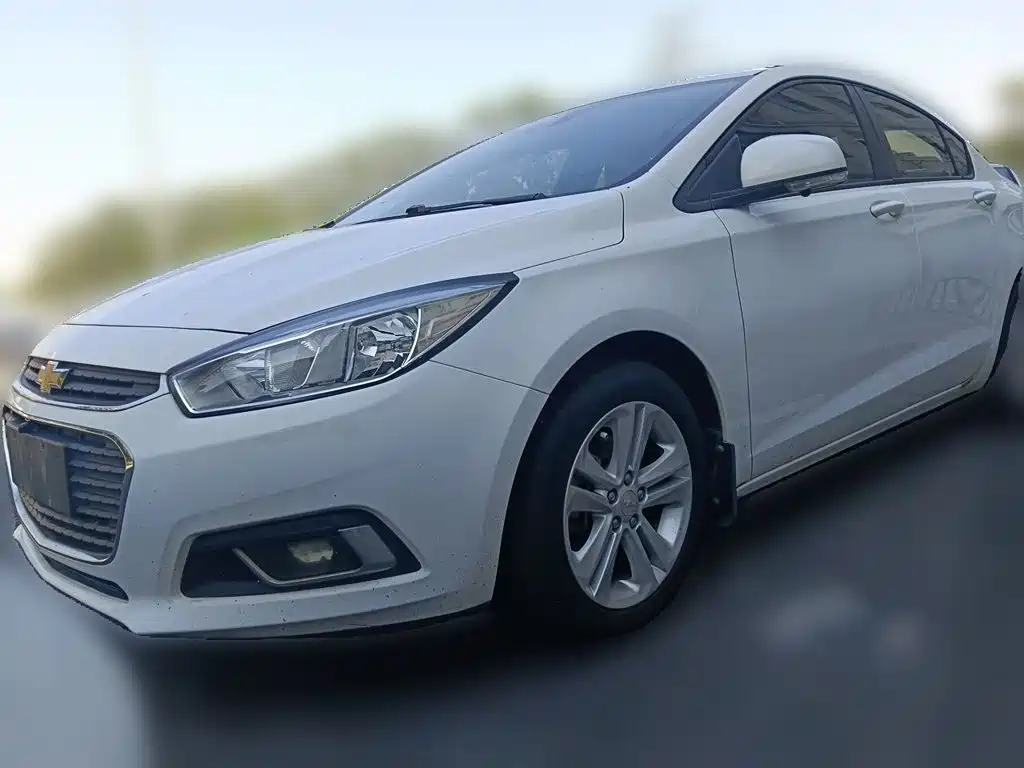 Photo 1 - Chevrolet Cruze