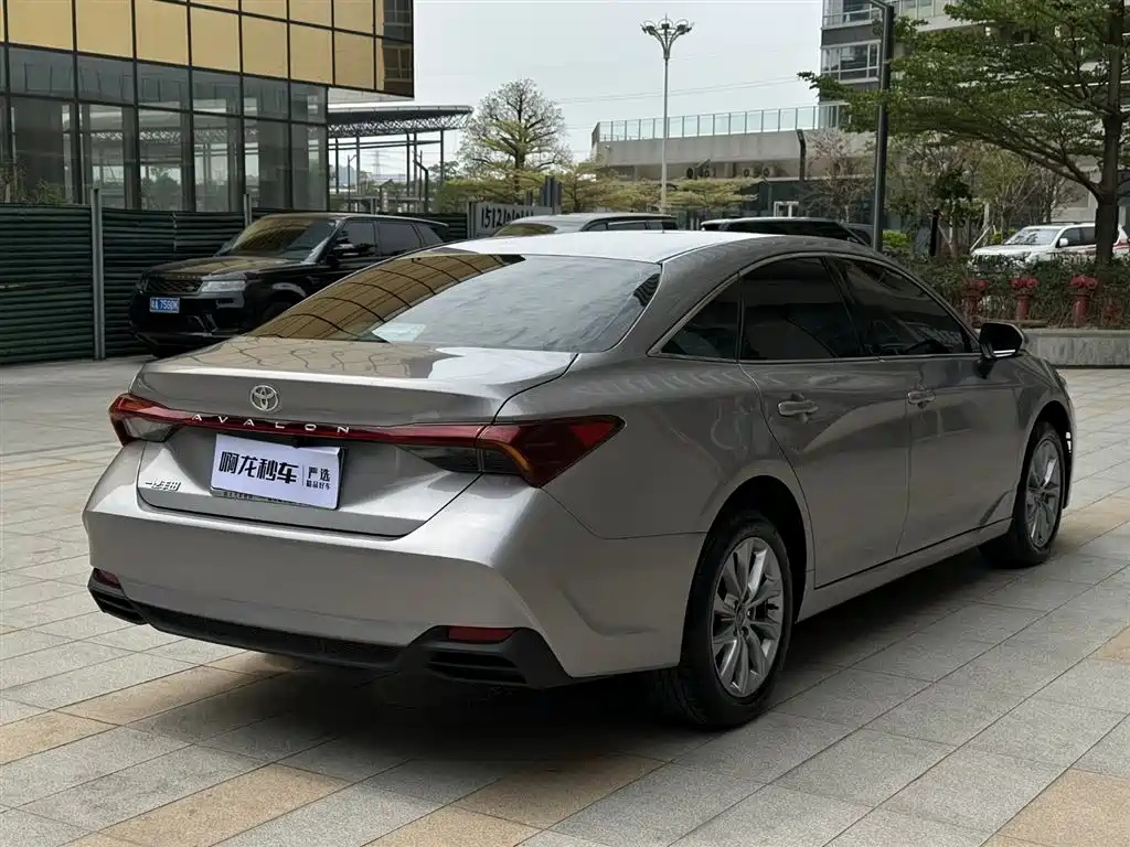 TOYOTA ASIAN DRAGON