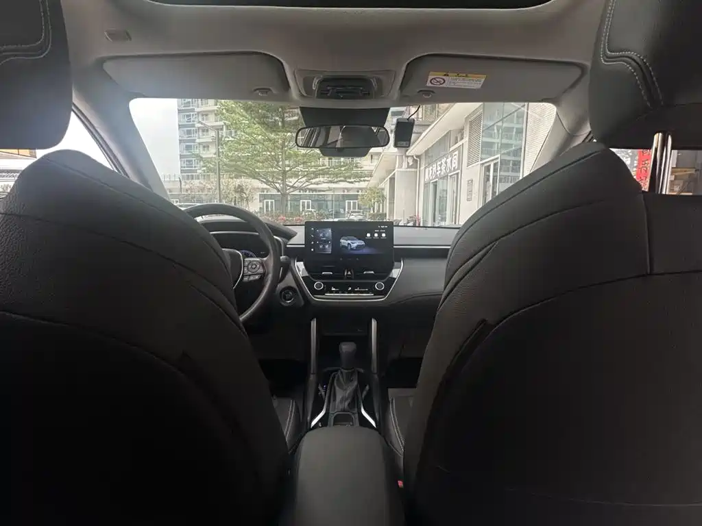 Toyota Frontlander 2023 2.0L CVT Luxury Edition фото 19