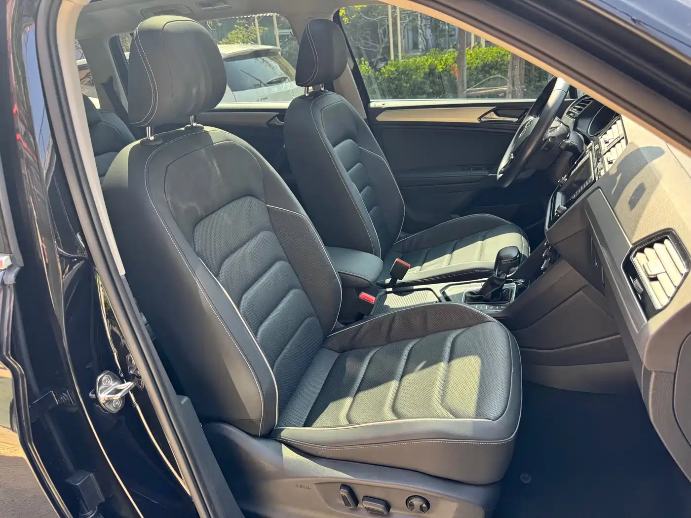 Volkswagen Tiguan L 2017 330TSI Automatic 2WD Flagship Edition фото 8