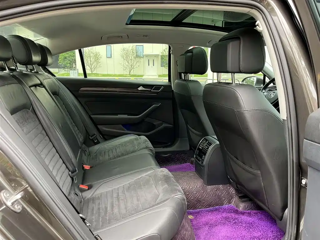 Volkswagen Magotan 2017 380TSI DSG Luxury фото 4