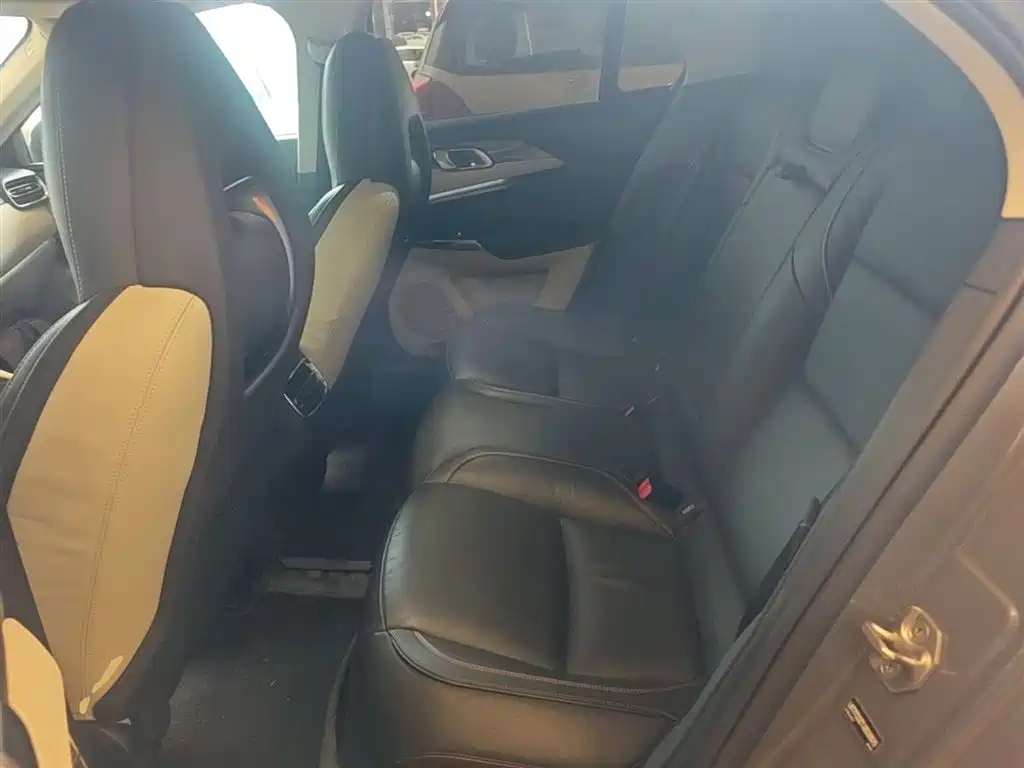 Lynk & Co 02 2018 Model 1.5T DCT 2WD Yao Pro Edition China V фото 17