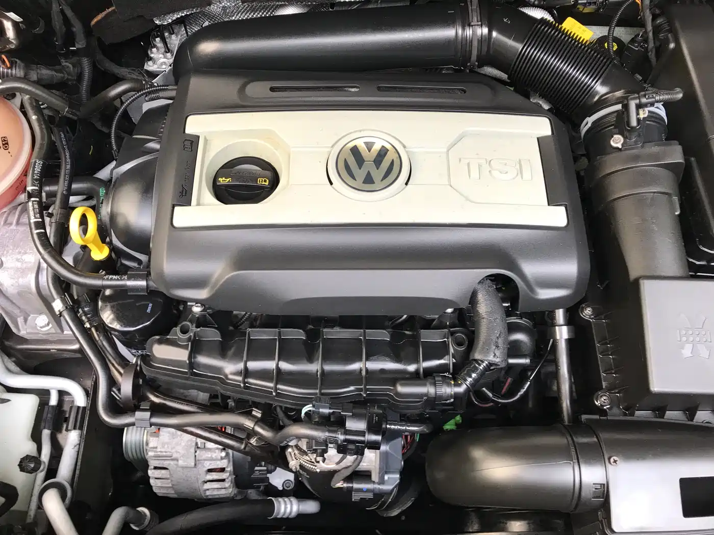 Volkswagen Magotan (Import) 2012 Wagon 2.0TSI Comfort фото 31