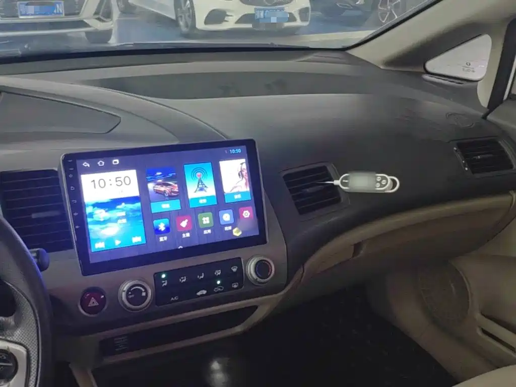 CIIMO CIIMO 2015 2015 1.8L Automatic Comfort Edition