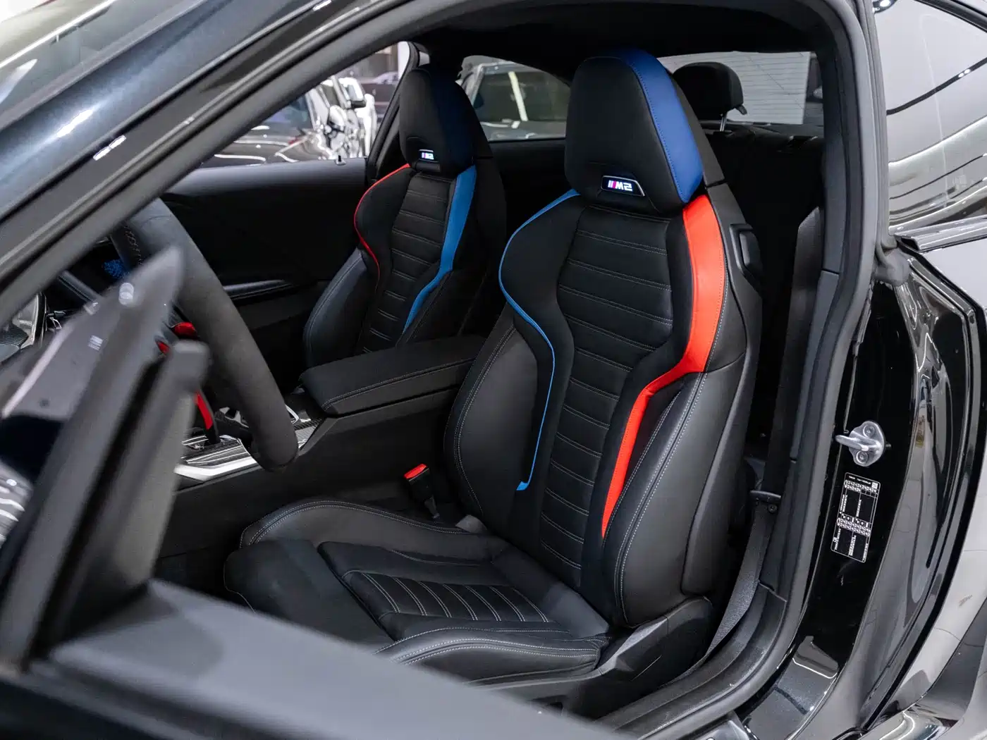 BMW M2 2024 M2 фото 13