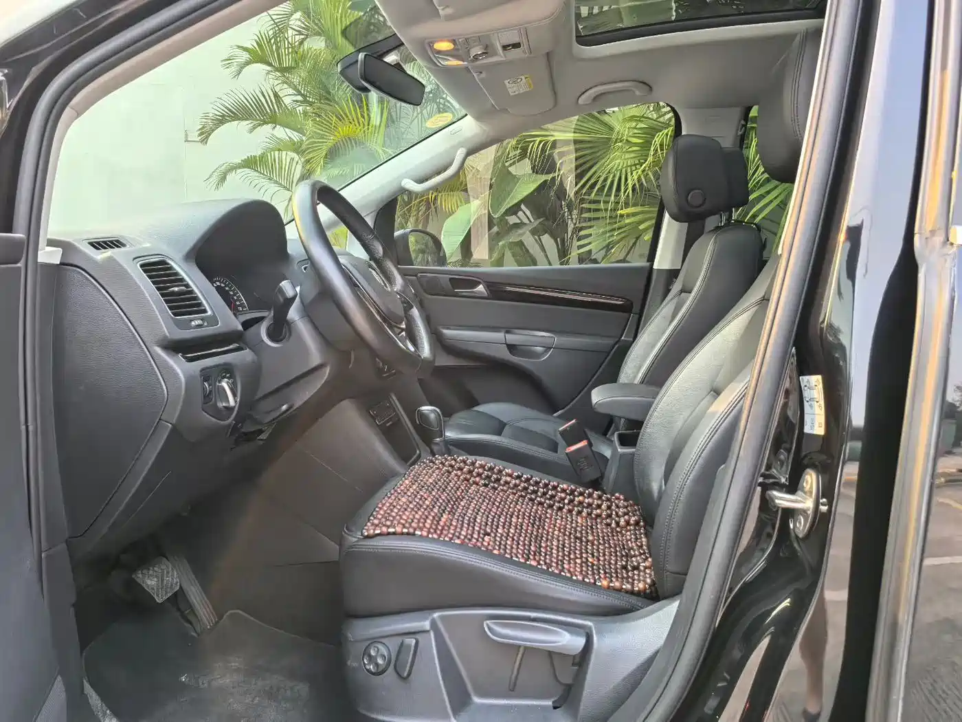 Volkswagen Sharan 2016 380TSI Premium 7-seater фото 7