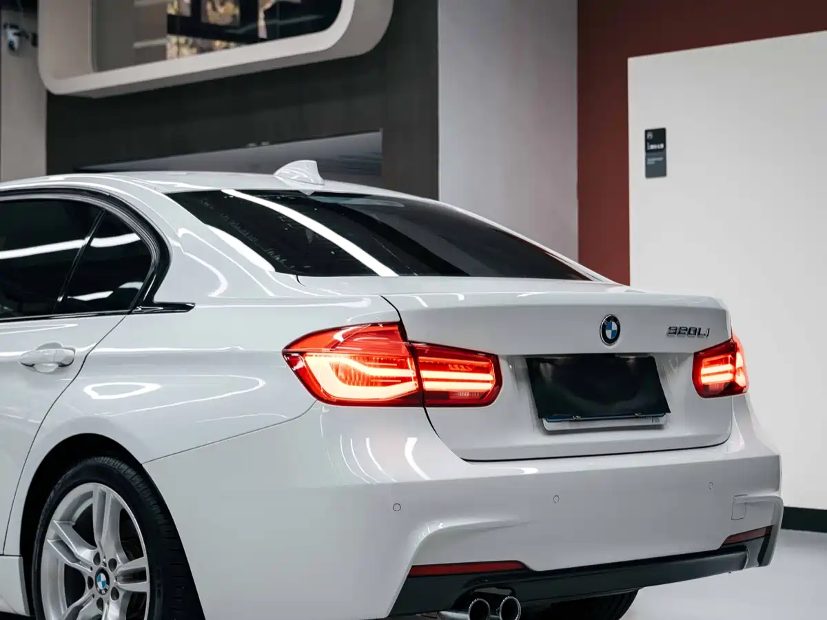 BMW 3 Series 2017 320Li M Sport фото 8