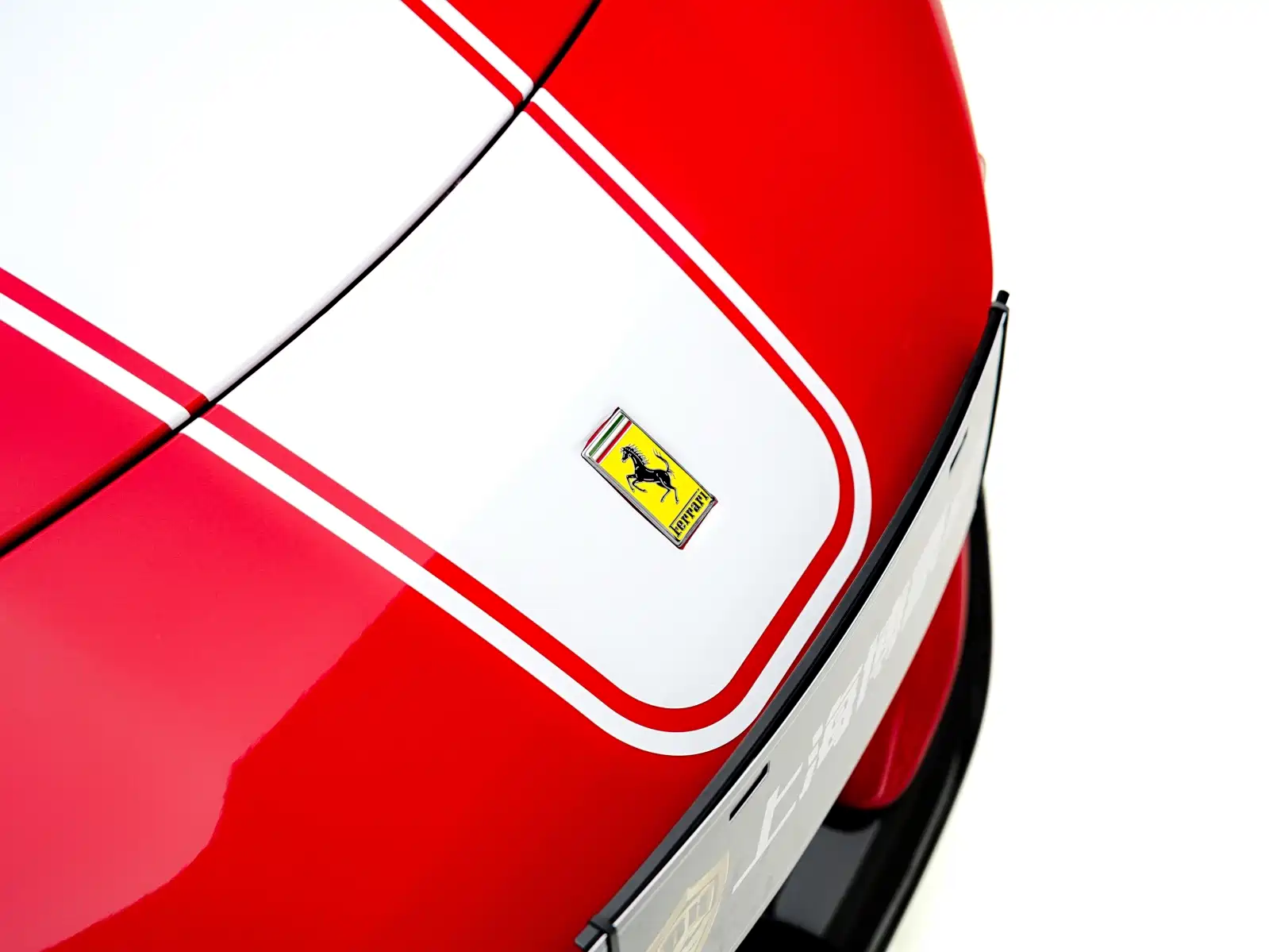 صورة 10 - Ferrari SF90
