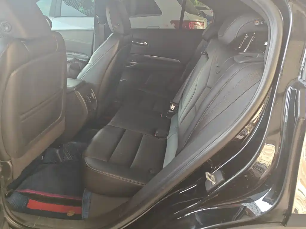 Cadillac XT4 2019 2018 Model 28T 2WD Technology