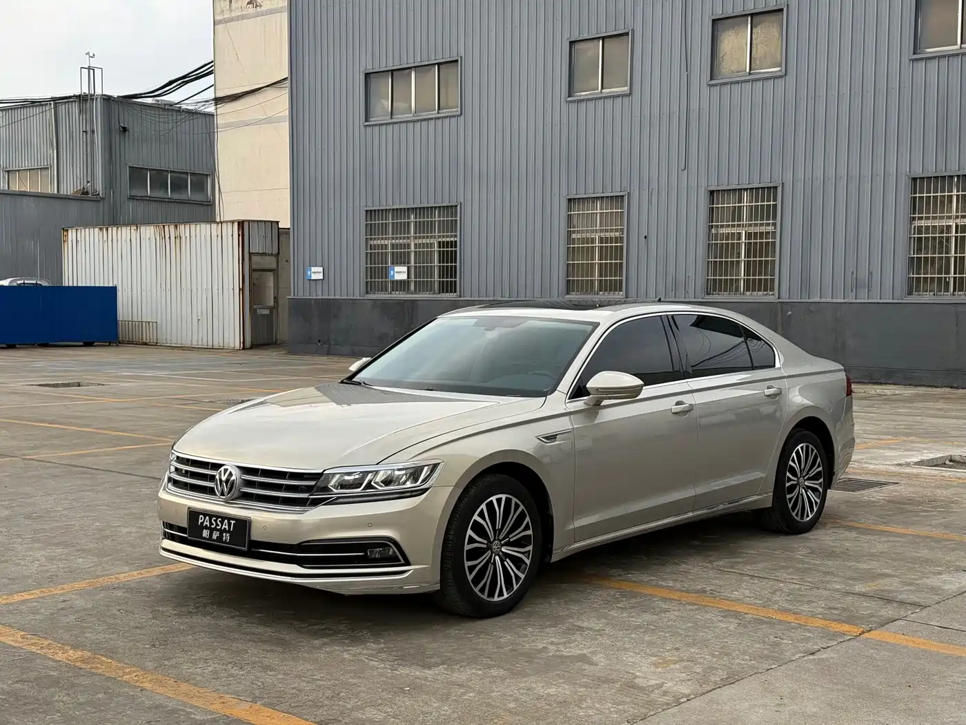 Фото 1 - Volkswagen Phideon
