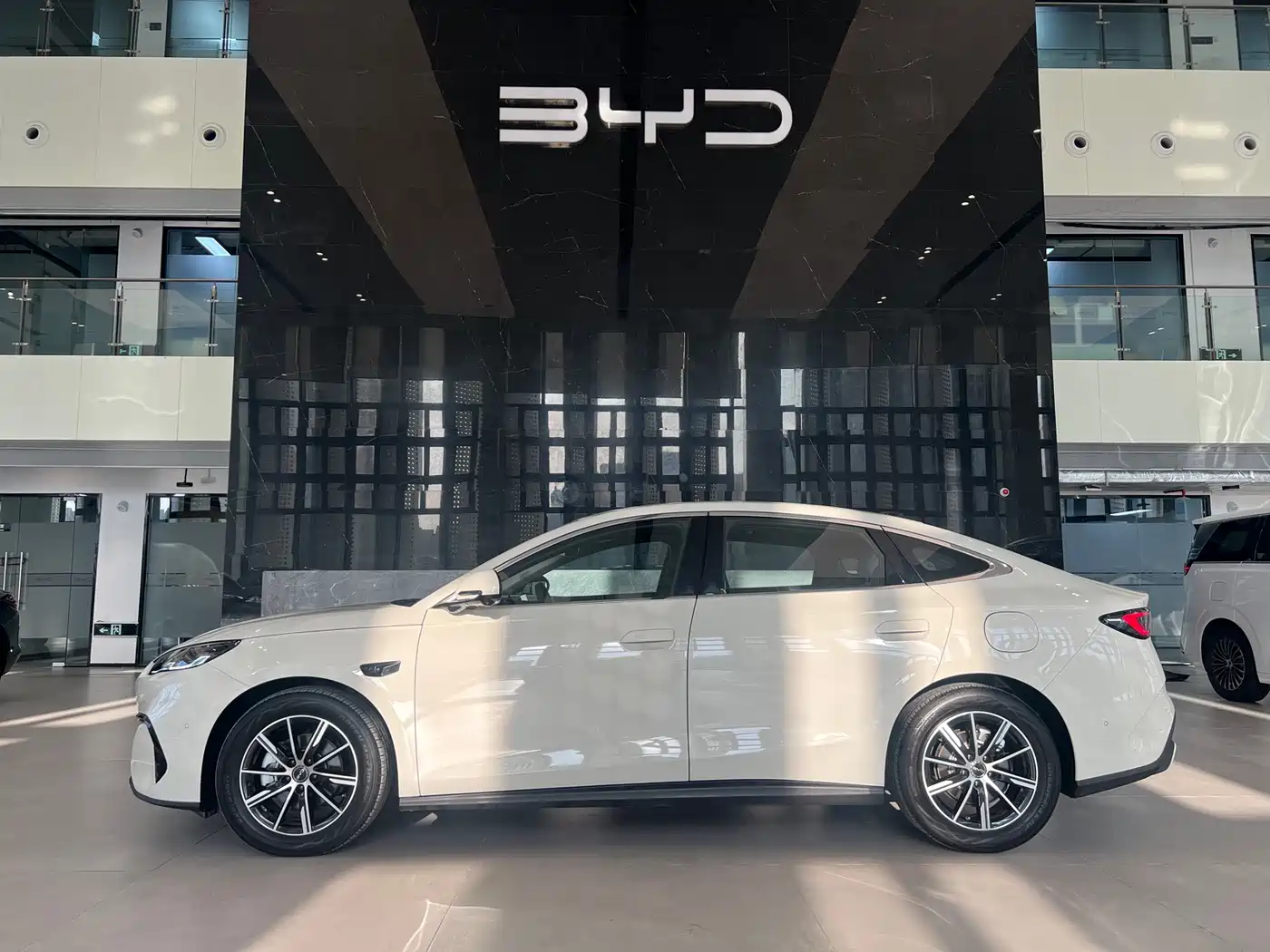 BYD SEAL 06 NEW ENERGY