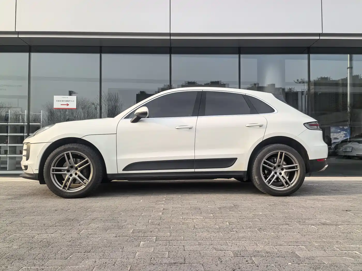 Porsche Macan 2018 Macan 2.0T фото 7
