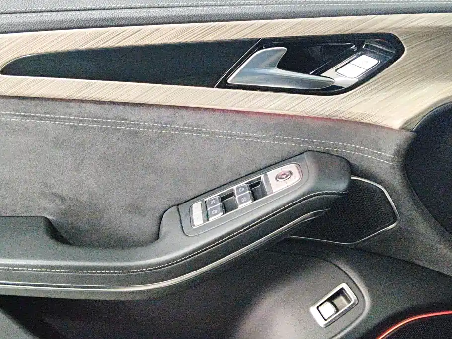 Hongqi H9 2020 2020 2.0T Smart Connection Qi Chang Edition
