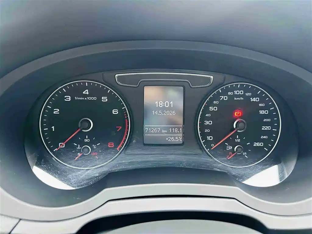 Audi Q3 2018 30th Anniversary Edition 35 TFSI Sport фото 5