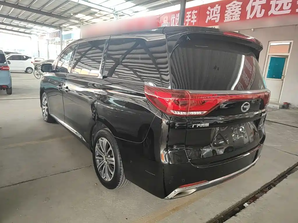 Photo 5 - GAC Trumpchi M8